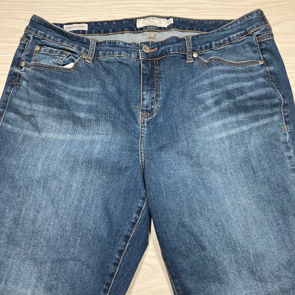 Torrid Women's Curvy Skinny High Rise Jeans Dark Wash Size 22 39x28 - Picture 2 of 10